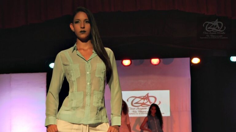 Deslumbrante Lino en la Pasarela
